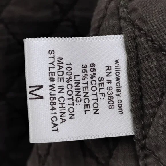 Willow & Clay Military Quilted Jacket Size Medium Green Beaded Arm Patches - Picture 8 of 9